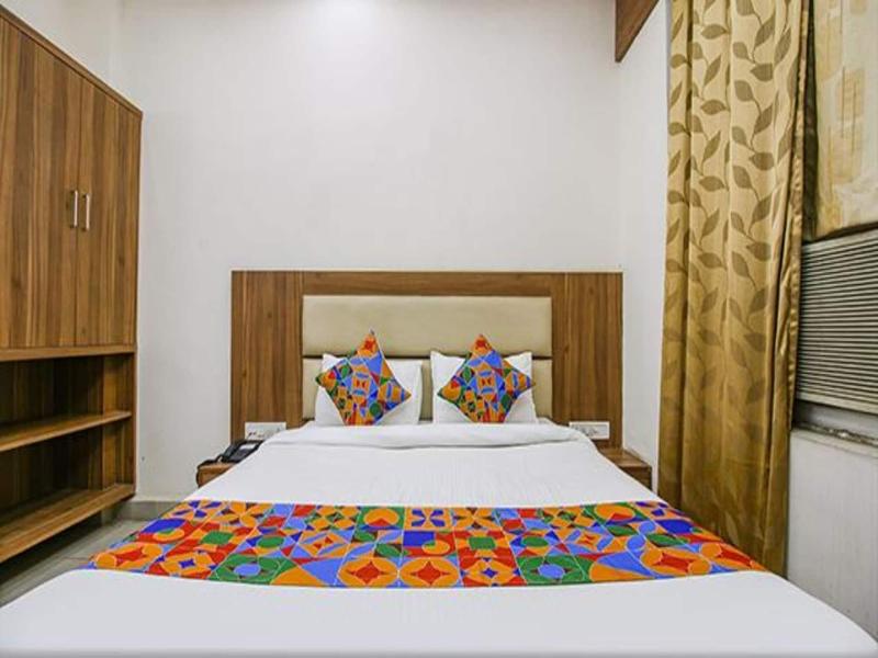 Fabhotel Silver Inn I image