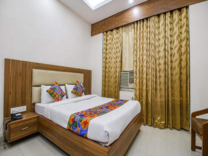 Fabhotel Silver Inn I image