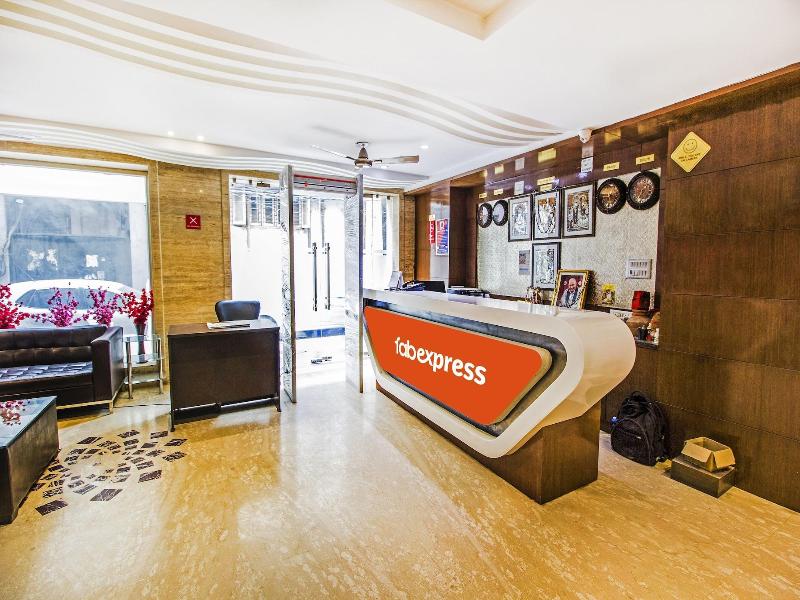 Fabhotel Le Continental image