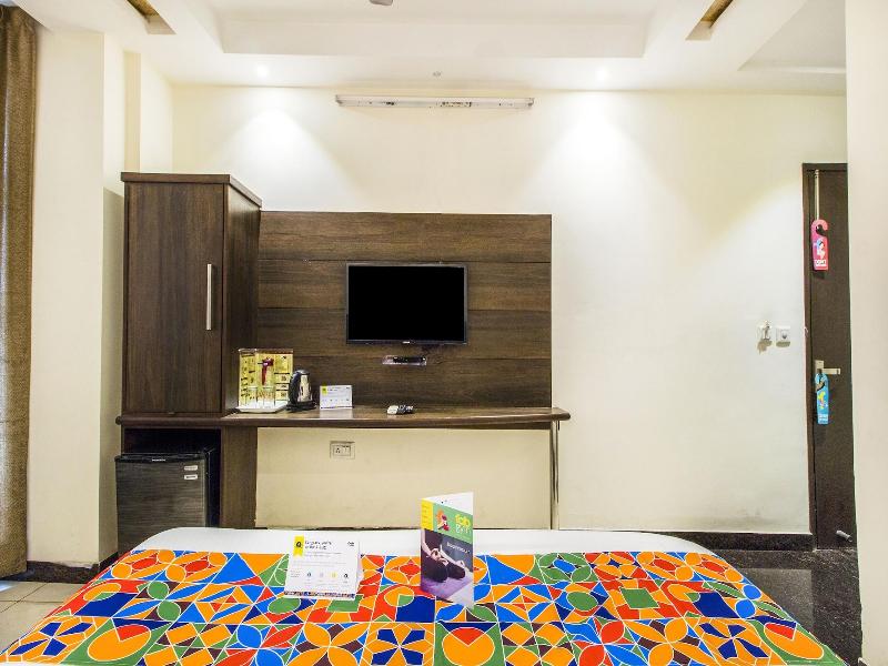 Fabhotel Le Continental image