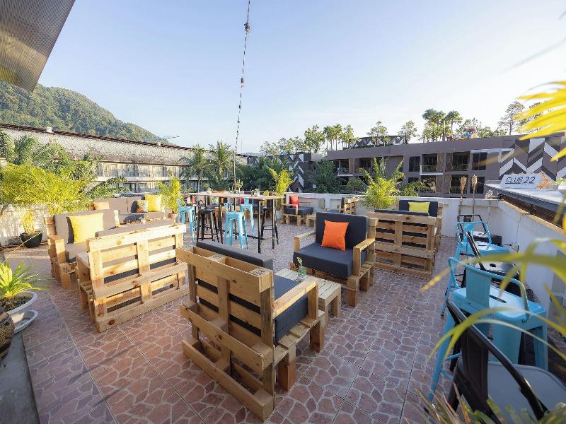 Club 22 Kamala Suites image