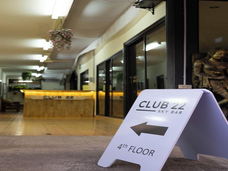 Club 22 Kamala Suites image