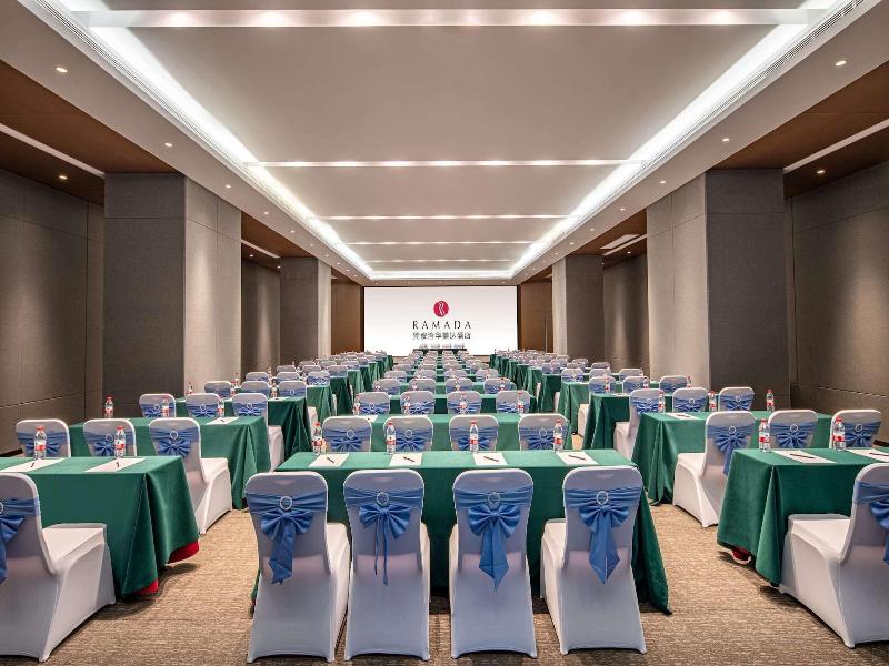 Ramada By Wyndham Huizhou Xunliao Bay image
