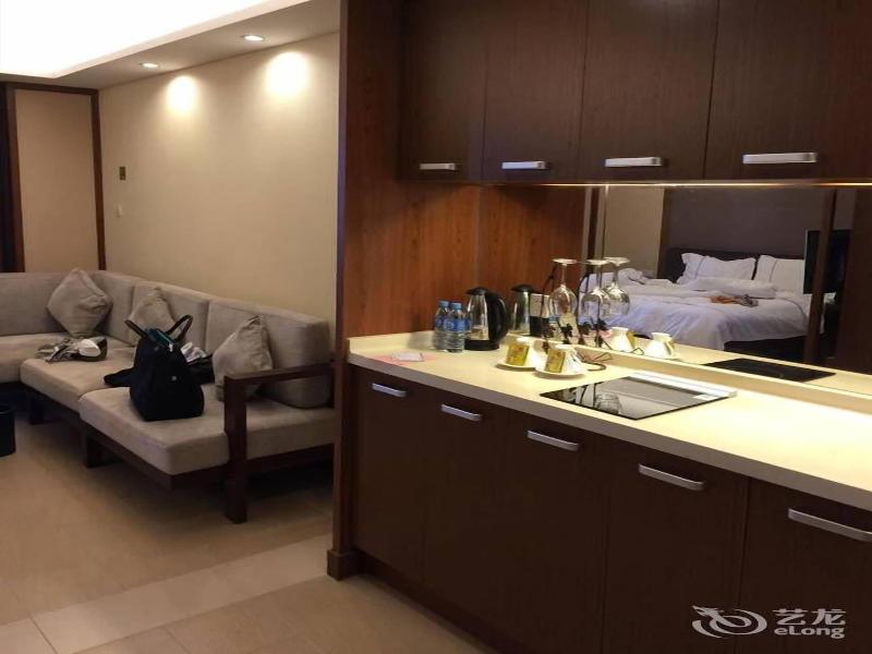 Ramada By Wyndham Huizhou Xunliao Bay image