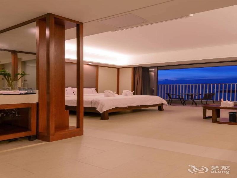 Ramada By Wyndham Huizhou Xunliao Bay image