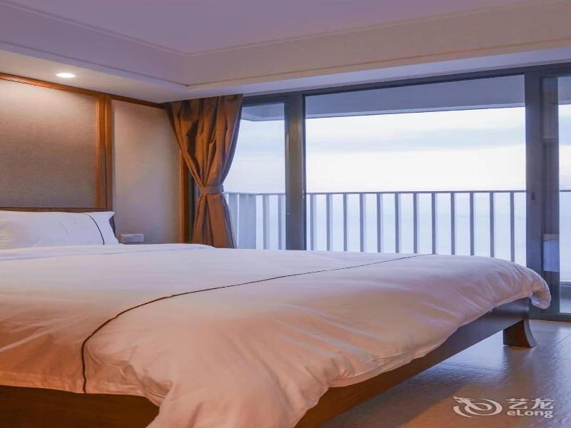 Ramada By Wyndham Huizhou Xunliao Bay image