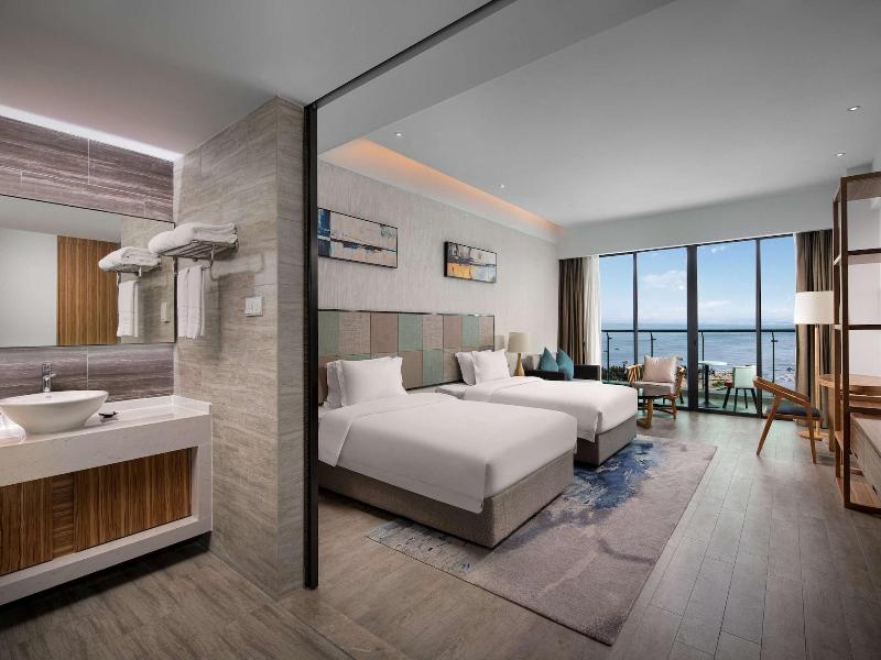 Ramada By Wyndham Huizhou Xunliao Bay image