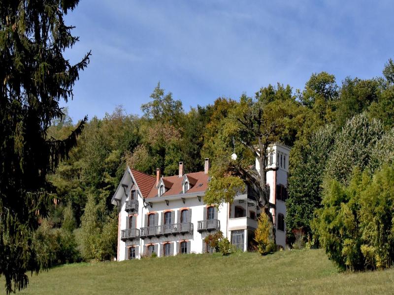 Le Domaine De Dony image