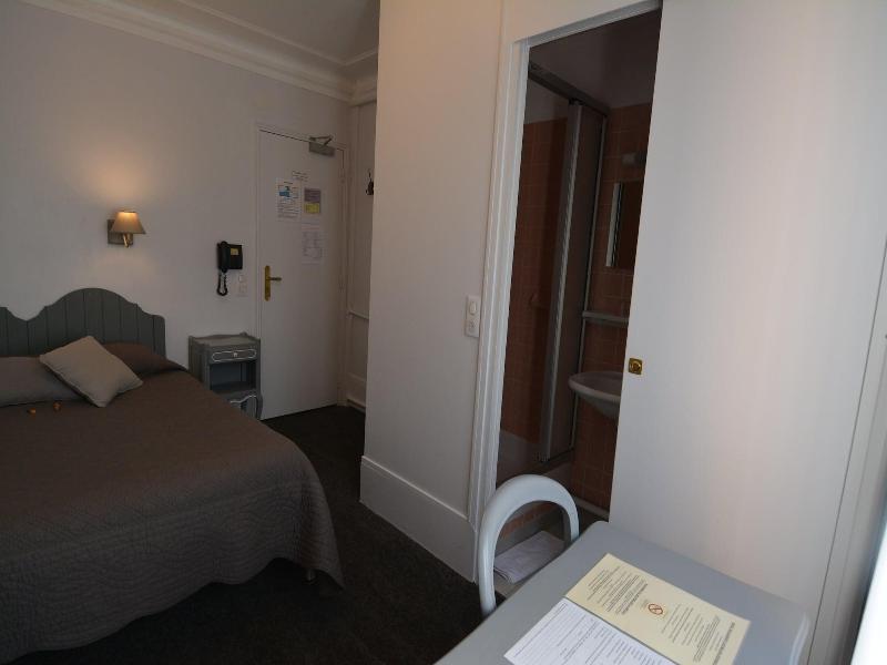 Port Royal Hotel image
