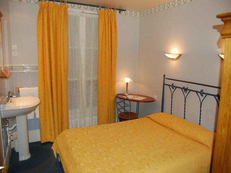 Port Royal Hotel image
