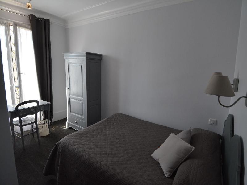 Port Royal Hotel image