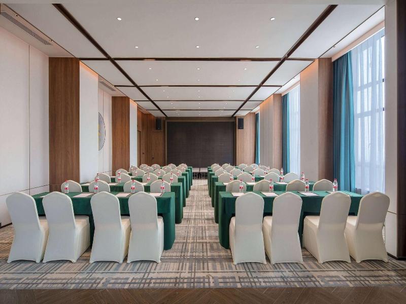 Days Hotel By Wyndham Changsha Yuhua image
