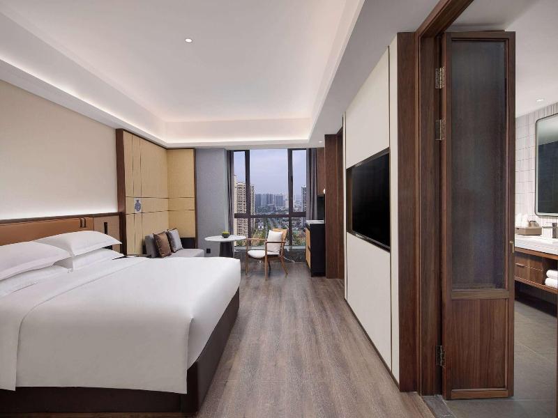 Days Hotel By Wyndham Changsha Yuhua image