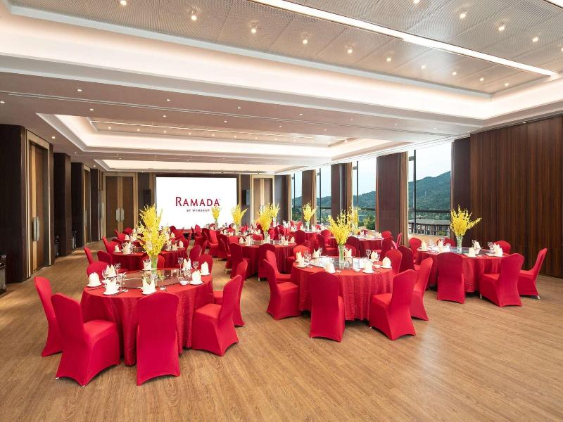 Ramada By Wyndham Yingshan Jiulongwan Resort