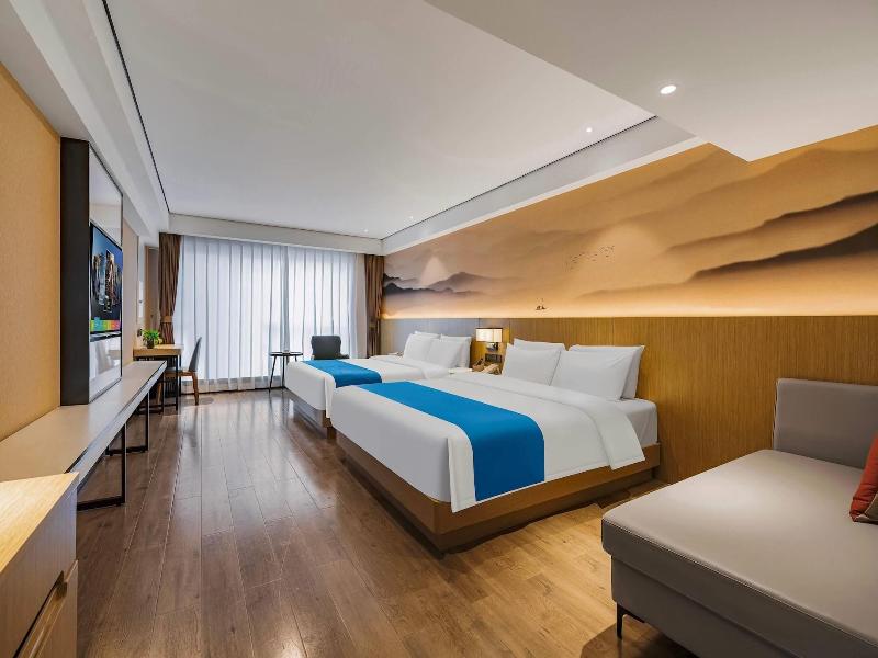 Ramada Encore By Wyndham Kunming Guandu image