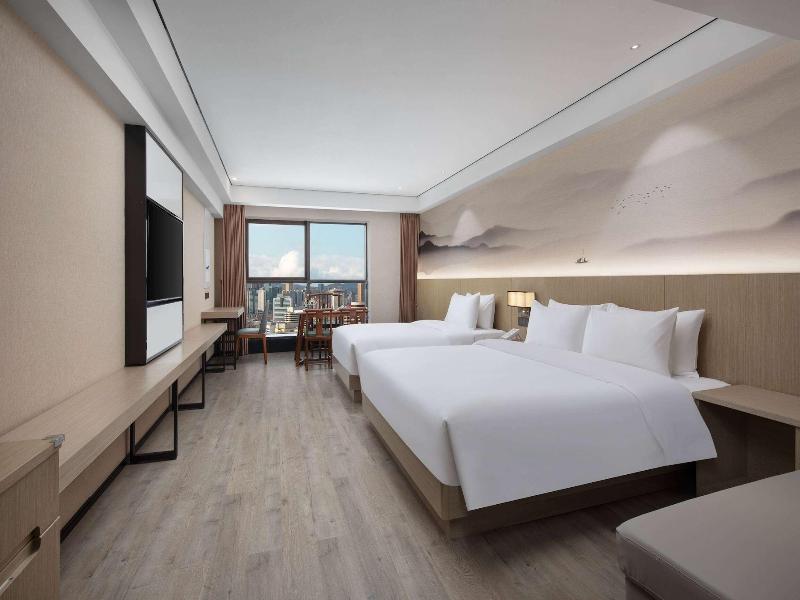Ramada Encore By Wyndham Kunming Guandu image