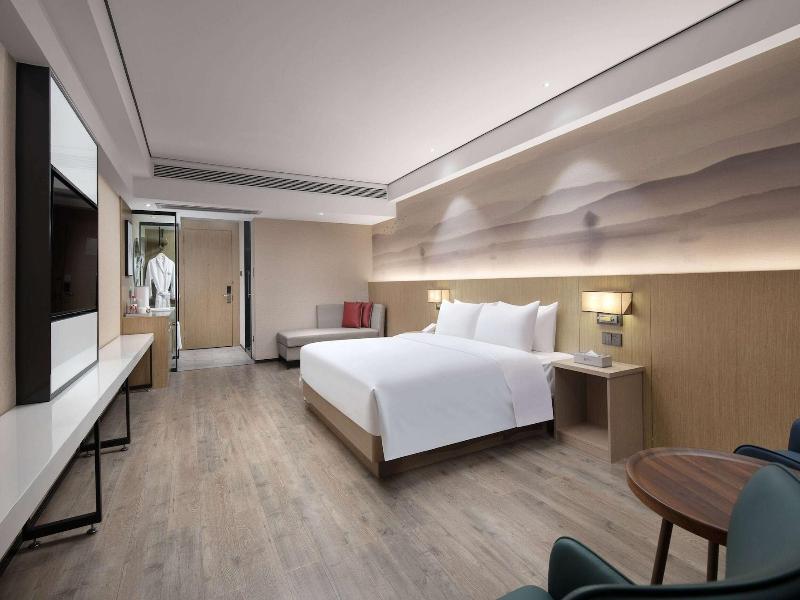 Ramada Encore By Wyndham Kunming Guandu image