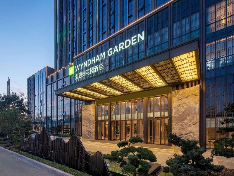 Wyndham Garden Chuxiong Downtown — exterior view