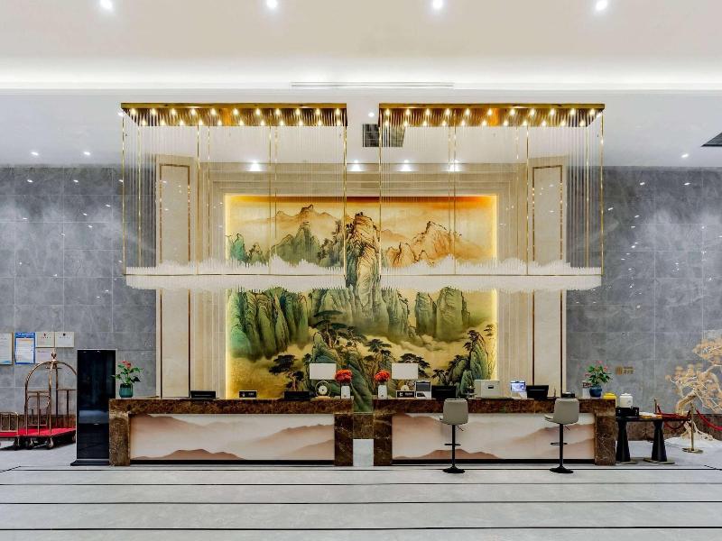 Howard Johnson Lakeview Hotel Huaibei