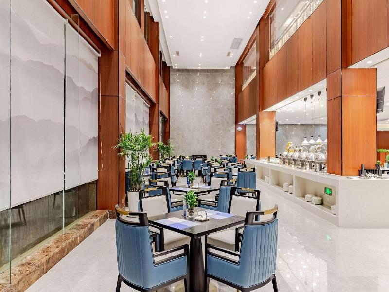 Howard Johnson Lakeview Hotel Huaibei