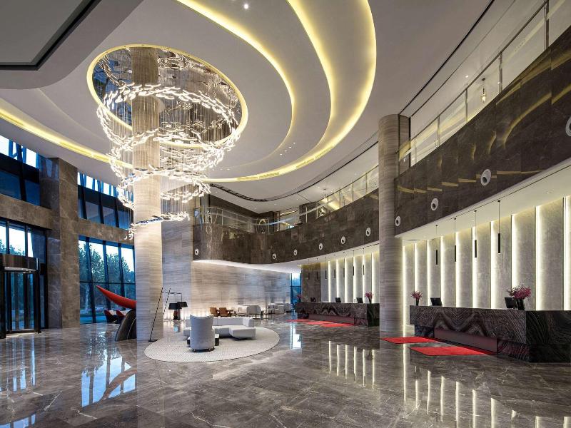 Ramada By Wyndham Pinghu image