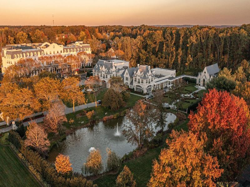 Chateau Grande Hotel image