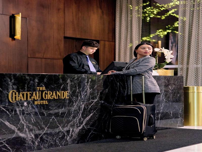 Chateau Grande Hotel image