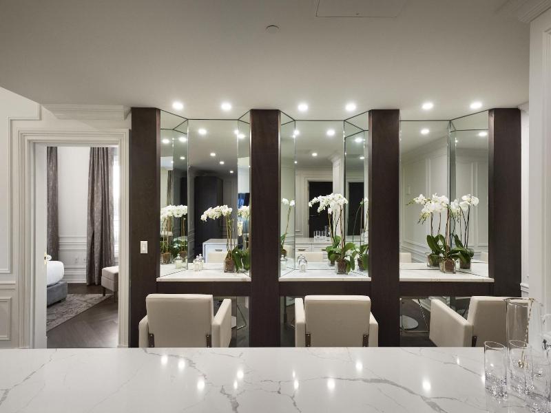 Chateau Grande Hotel image