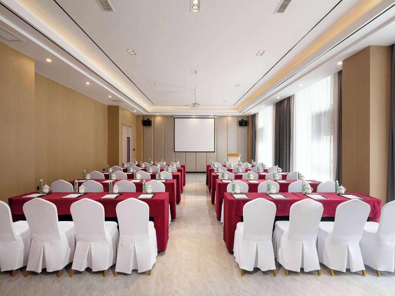 Ramada By Wyndham Guangyuan Zengjiashan Resort