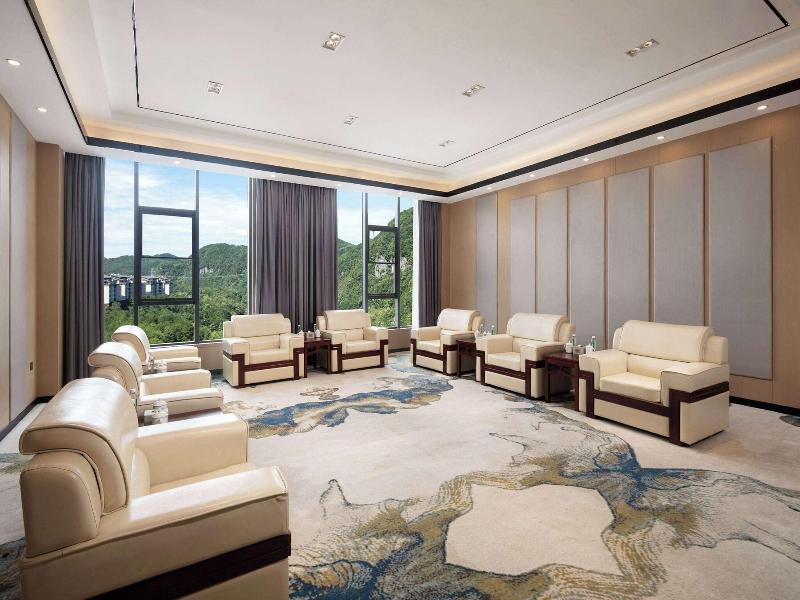Ramada By Wyndham Guangyuan Zengjiashan Resort