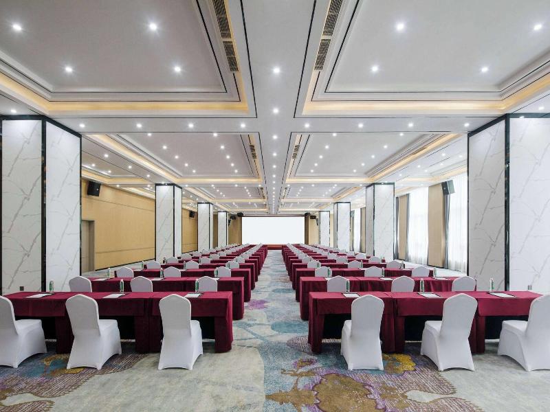 Ramada By Wyndham Guangyuan Zengjiashan Resort