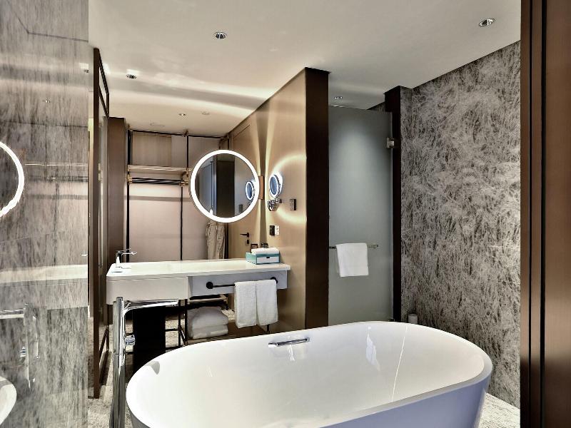 Wyndham Garden Hangzhou Yuhang image