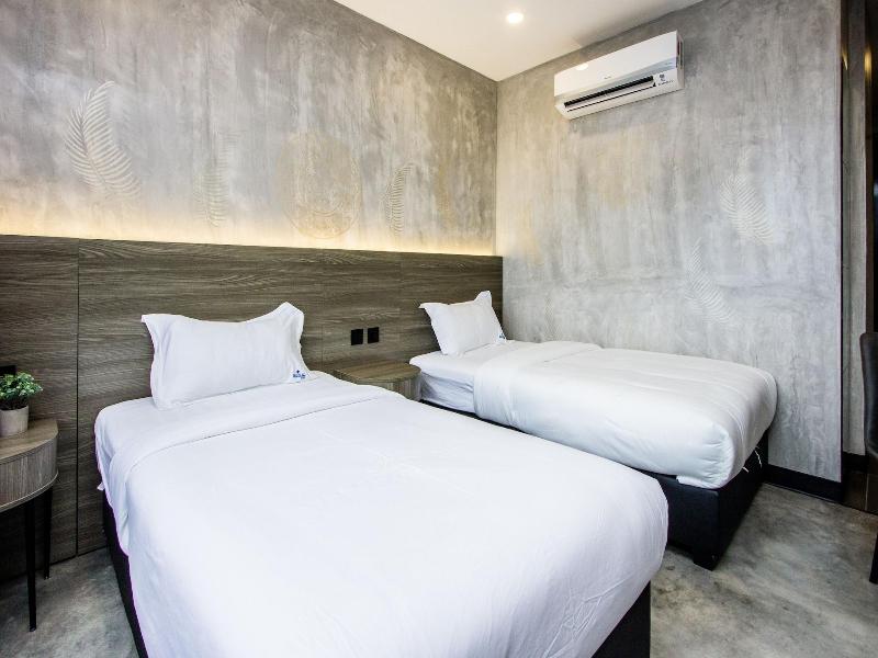 Sri Indar Hotel & Suites image