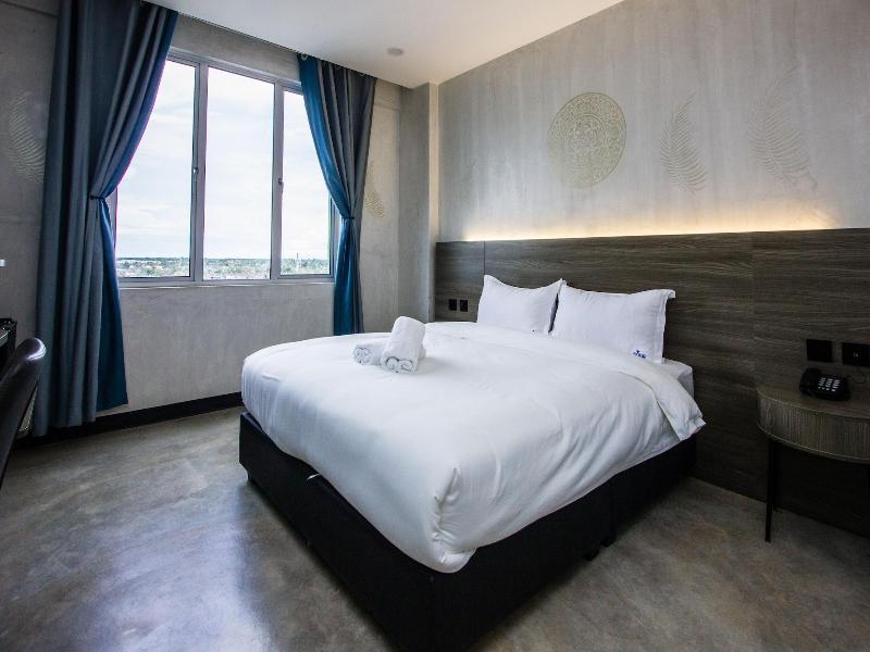Sri Indar Hotel & Suites image