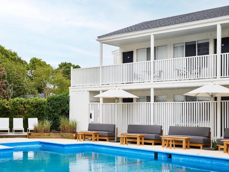 Parker Beach Lodge — general view