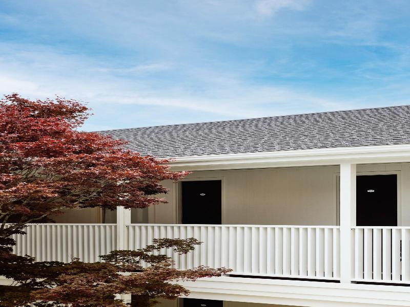 Parker Beach Lodge image
