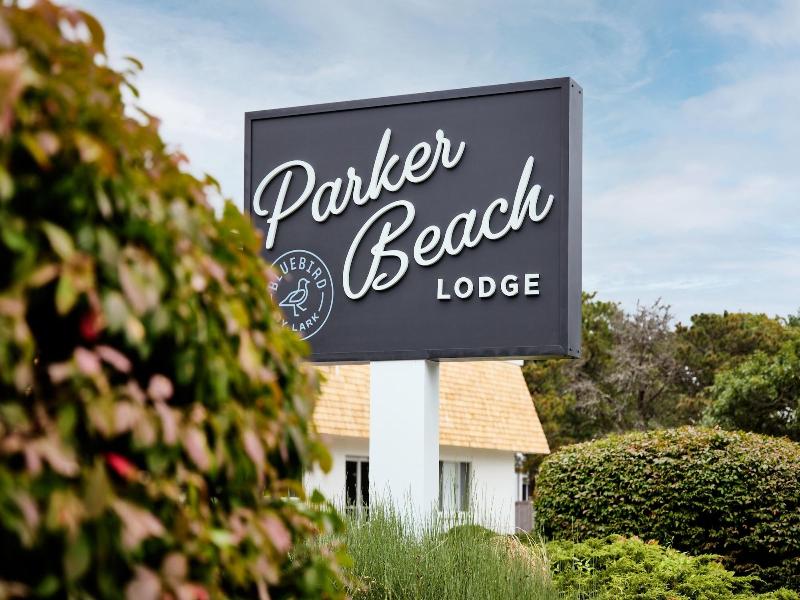 Parker Beach Lodge image
