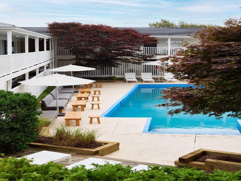 Parker Beach Lodge — view