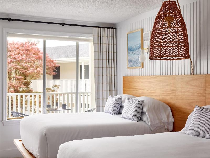 Parker Beach Lodge image