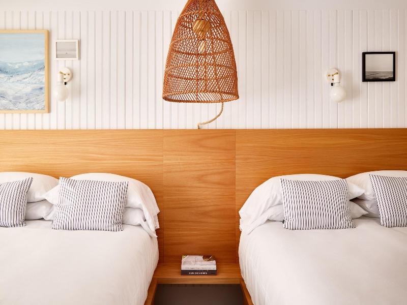 Parker Beach Lodge image