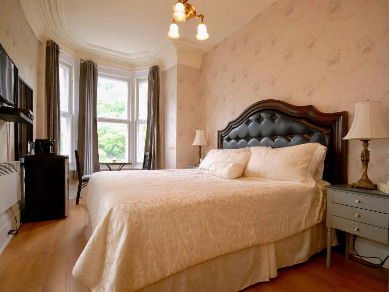 Manoir Sainte Geneviã¨ve image