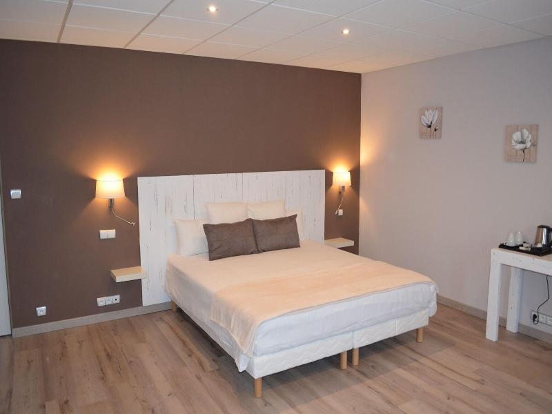 Hotel Lac Et Foret image