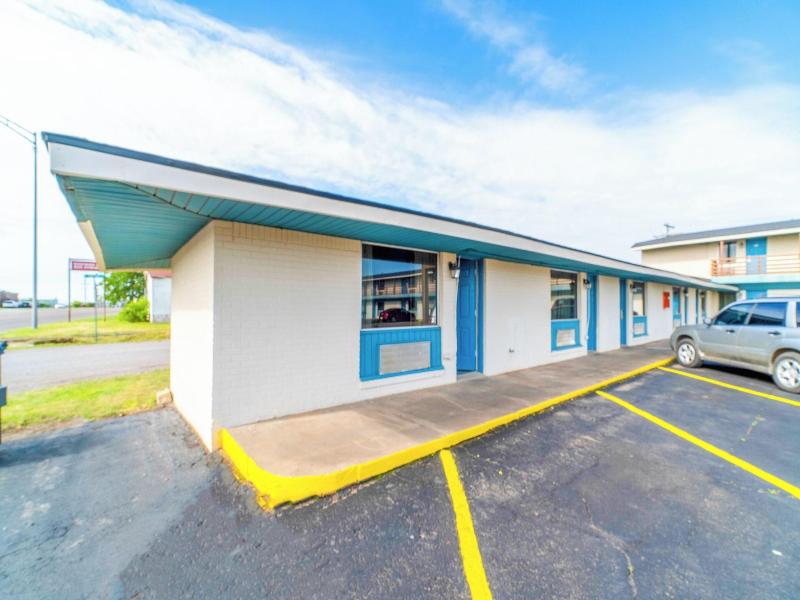 Budget Inn By Oyo Frederick Us 183 image