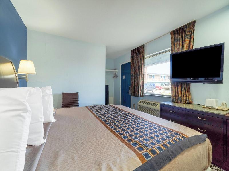 Budget Inn By Oyo Frederick Us 183 image