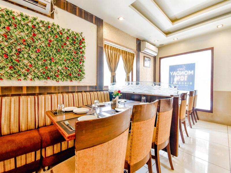Fabhotel Shakti Palace image
