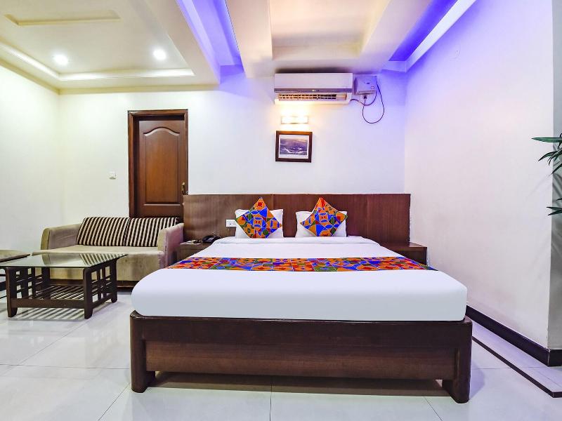 Fabhotel Shakti Palace image