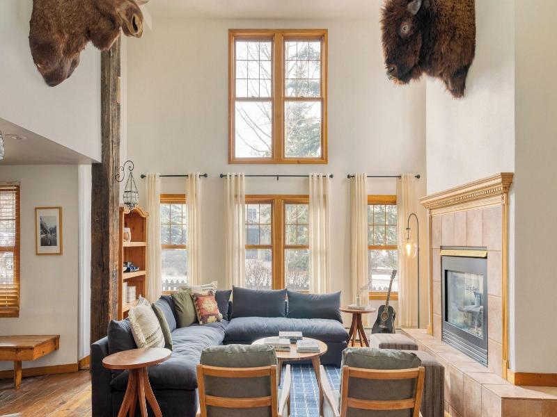 Holly By Avantstay In The Heart Of Breckenridge  image