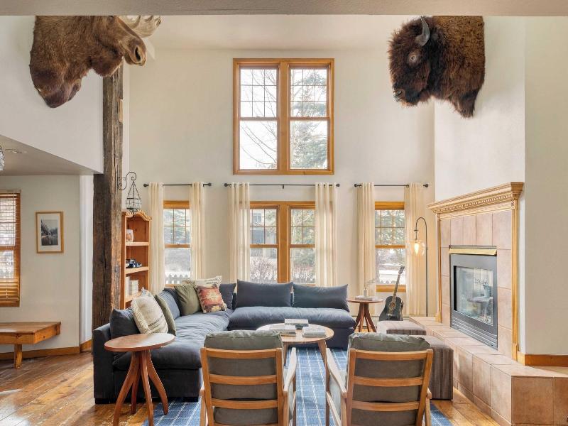 Holly By Avantstay In The Heart Of Breckenridge  image