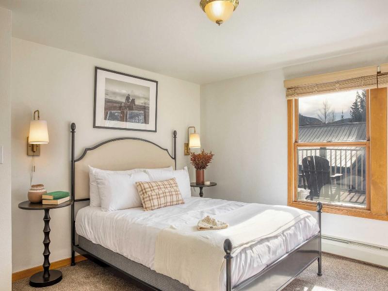 Holly By Avantstay In The Heart Of Breckenridge  image