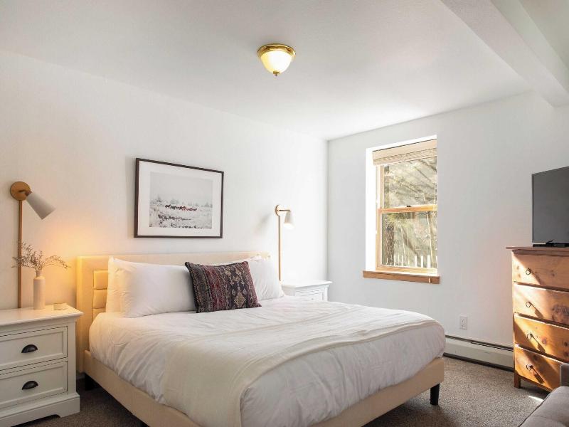 Holly By Avantstay In The Heart Of Breckenridge  image